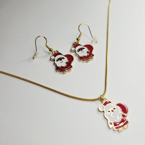 NWT Christmas Set Santa Charm Red And Gold Color Necklace And Earrings Bundle - Picture 2 of 3